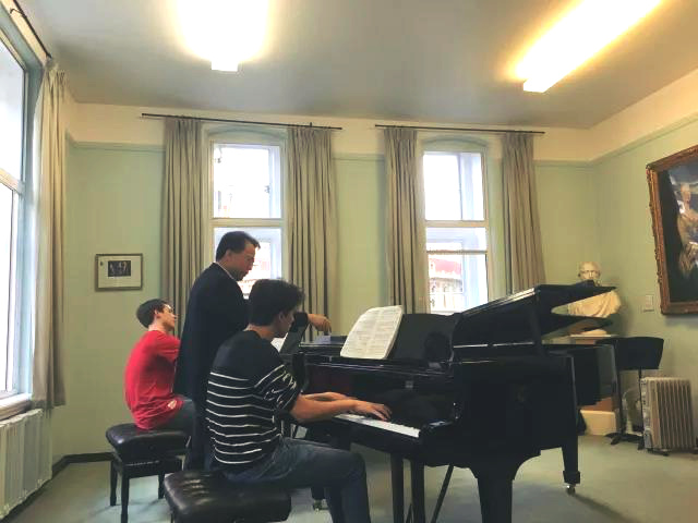 唐哲教授钢琴大师班.jpg